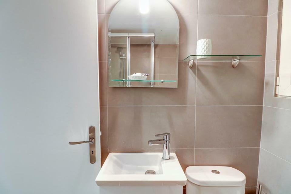 Victoria Jewels Apartment Атина Екстериор снимка